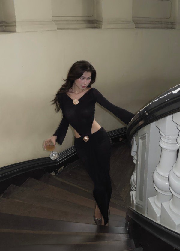 Scarlet Dress Noir - Image 6
